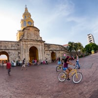 Pros-and-Cons-of-Living-in-Colombia