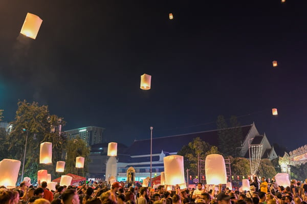 Yi Peng Lantern Festival