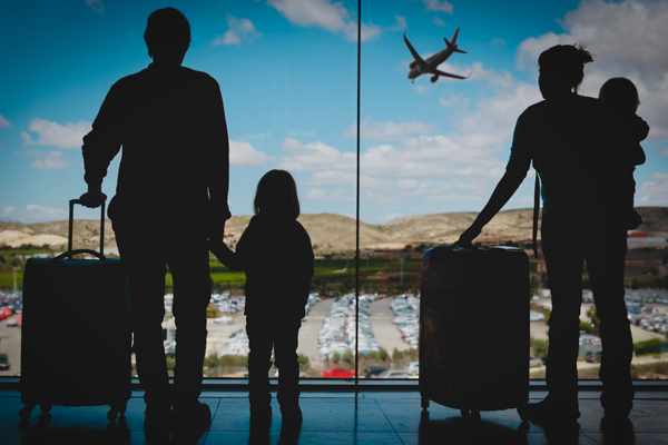 Expat and Nomad Families - Common Traits That Help Expats and Nomads Succeed Abroad 