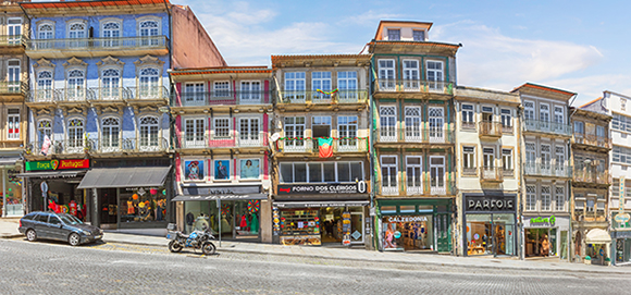 expats in Porto, Portugal