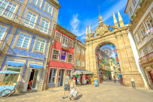 Expat Survey - 95% of Expats in Portugal Love Living There