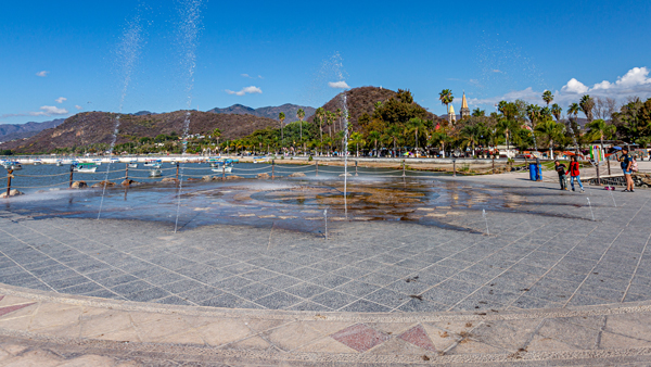 10-Tips-for-Living-in-Lake-Chapala,-Mexico