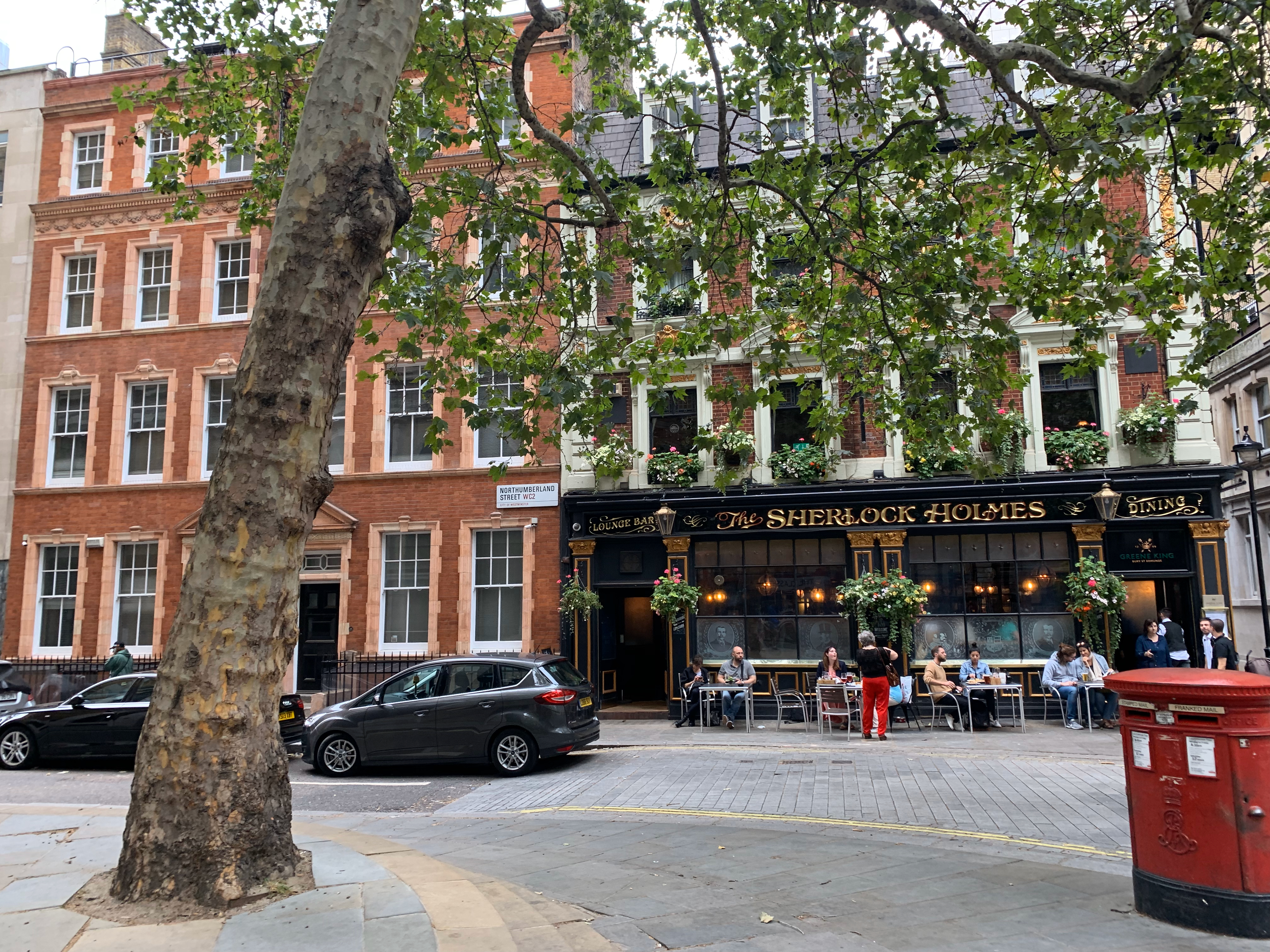 Sherlock Holmes Pub in Charing Cross