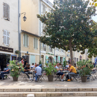 Retire-in-Marseille-Guide