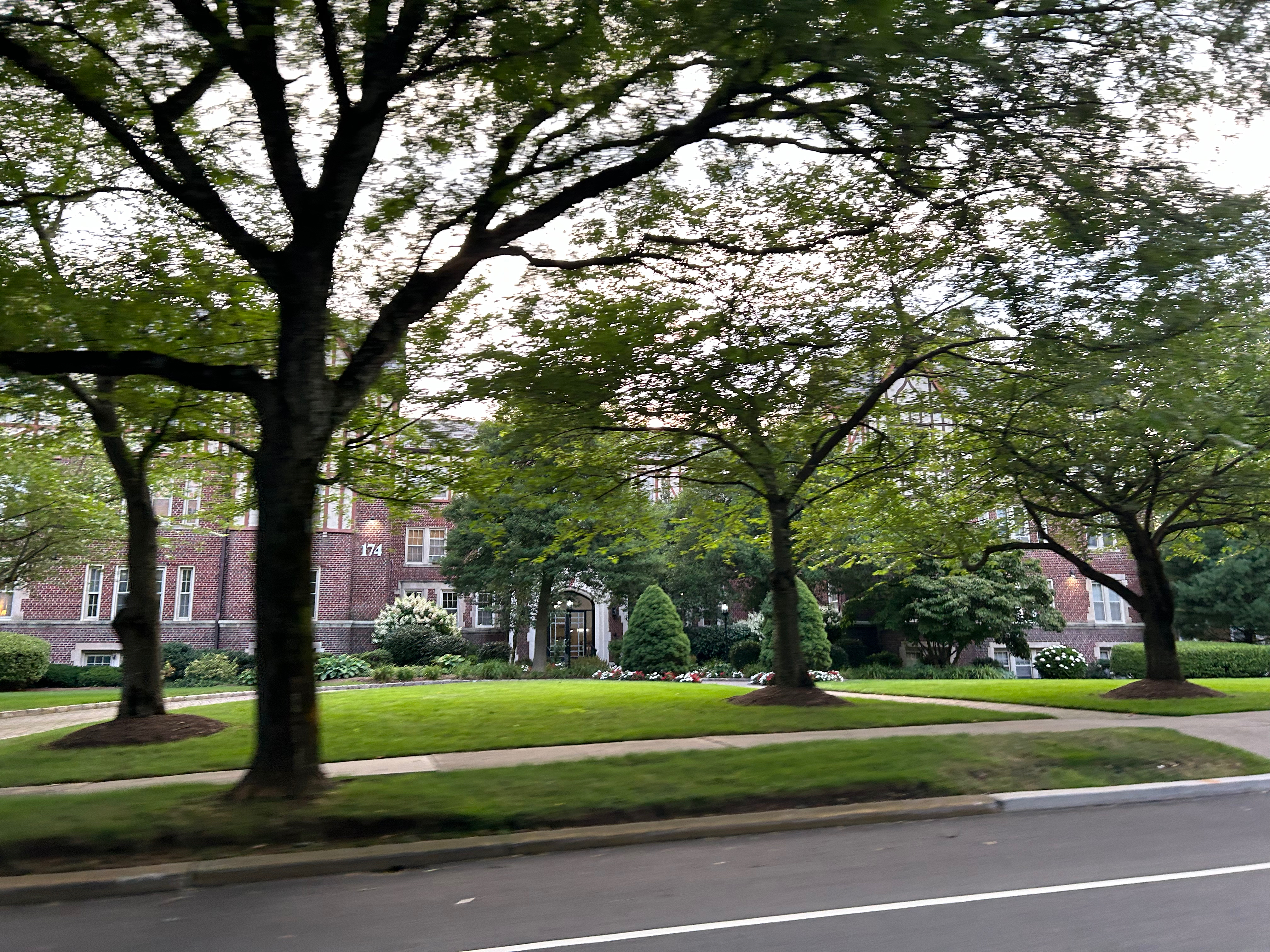 Apartments in Summit, NJ