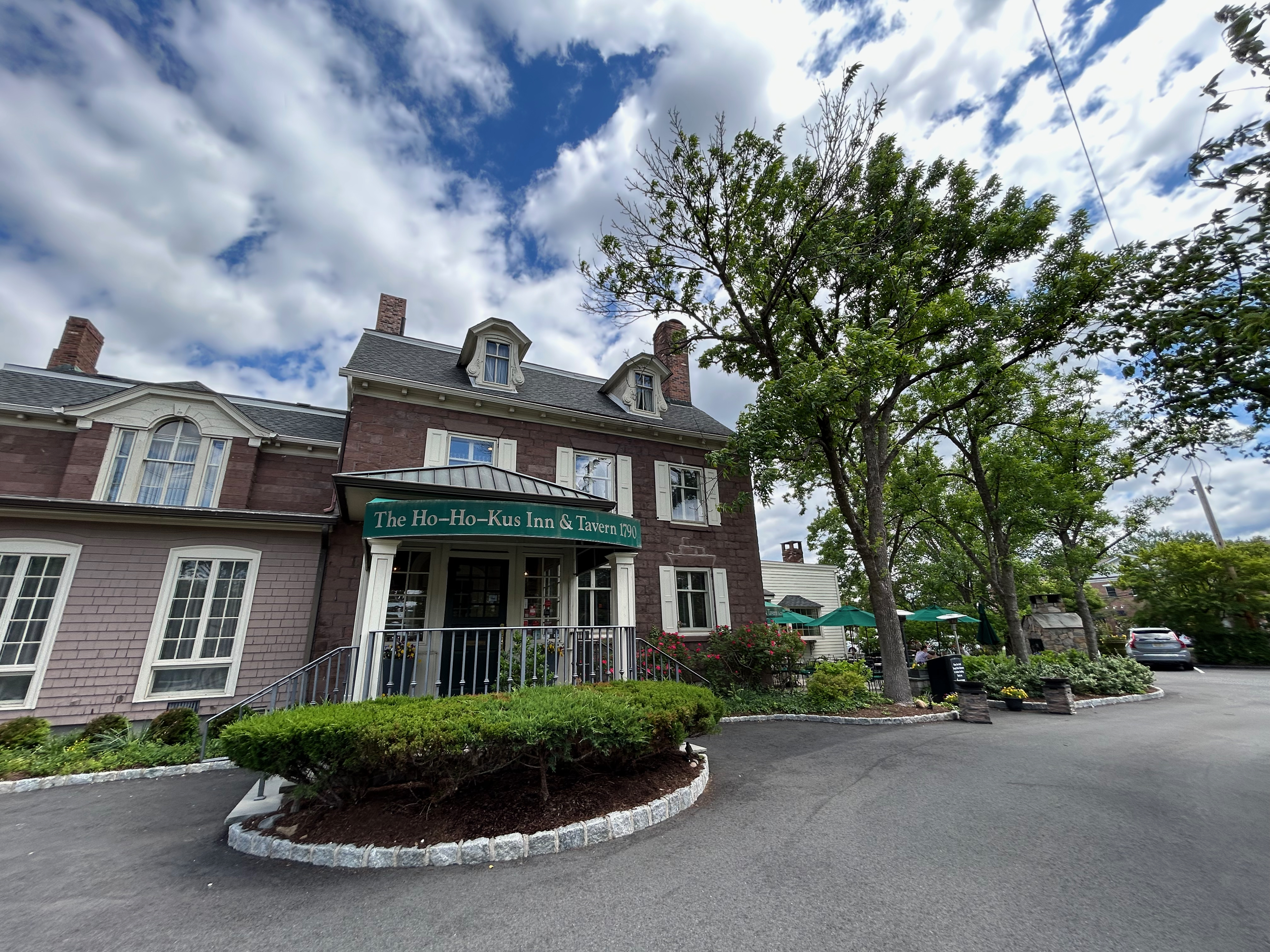 Ho-Ho-Kus Inn and Tavern