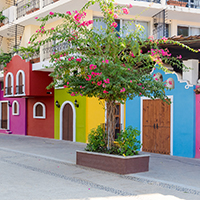 Pros--Cons-of-Living-in-Puerto-Vallarta