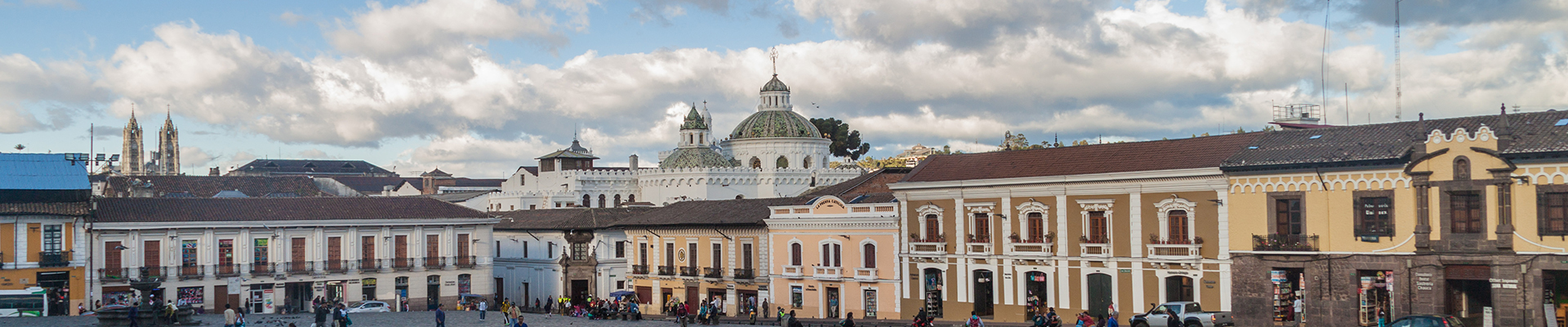 Plaza San Fransisco in Quito, Ecuador