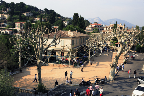 People playing petanque in Sain, France