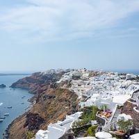 Discovering the Best of Santorini