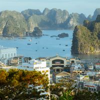 Best Bookstores and Libraries in Ha Long Bay