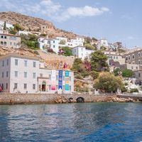 Pros and Cons of Living in Greece