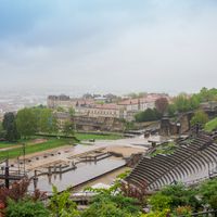 Retire in Lyon Guide