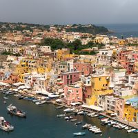 Expats in Italy: Pros and Cons of Living in Italy