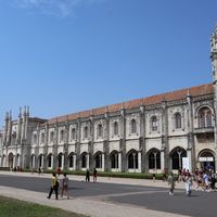 Lisbon vs. Porto: Which Portuguese City Is Right for You? 