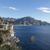 Pros & Cons of Living in Amalfi