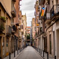 Best Neighborhoods for Single People in Barcelona